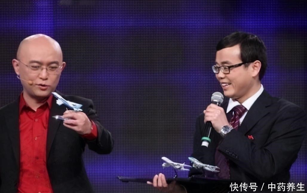  下台|《非诚勿扰》“无臂女孩”留灯，男嘉宾深情告白牵手，下台就分手