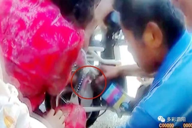  孩子|急！女童脚卡车轮哭得撕心裂肺，路过群众急中生智......