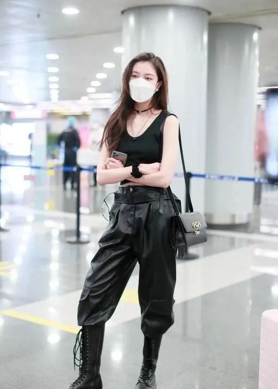 模板|“中国泫雅”火上热搜 宋妍霏才是白富美终极穿搭模板