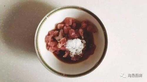  西瓜皮|西瓜皮才不Low！6种吃法吃出风格吃出水平，今年夏天不许再乱扔