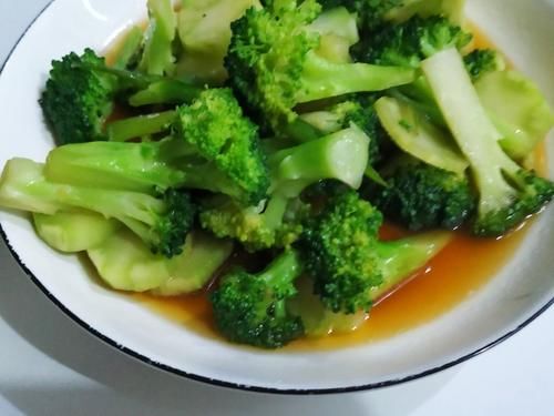 匆忙|孩子点名的晚餐，半小时匆忙准备3菜1汤，简单美味吃的舒服