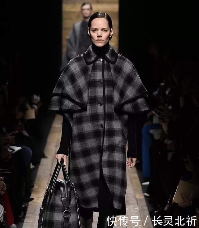 女孩|T型台 | 水果女孩朴秀荣穿上它,好一个明媚灿烂的plmm