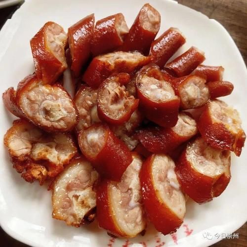 崇州|崇州味道,万春老卤的鸭头,一口咬下去