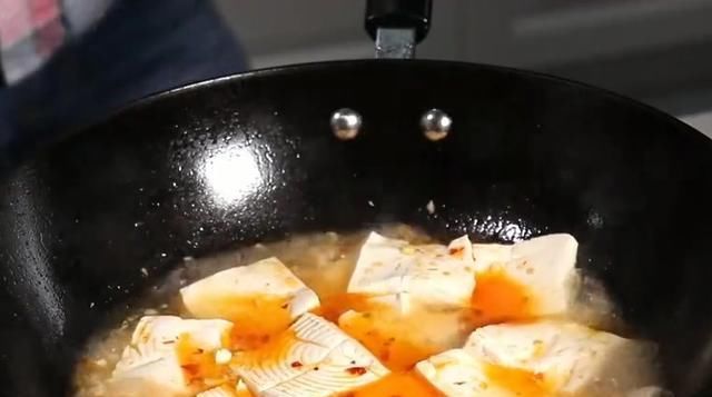  麻婆豆腐|家常豆腐：在家这样做豆腐，简单又好吃，不比麻婆豆腐差！