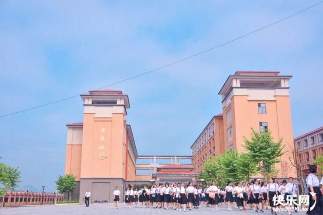  揭牌|你好，新校区！百年贵高新校区正式揭牌！