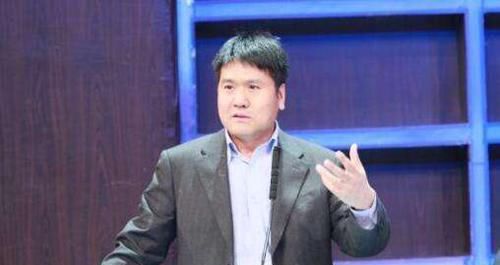  人工|王福重为何建议不让农民用收割机收麦？