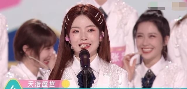 遗憾|陈卓璇出道后赵粤、王艺瑾却在偷笑,她下意识的动作太打脸了