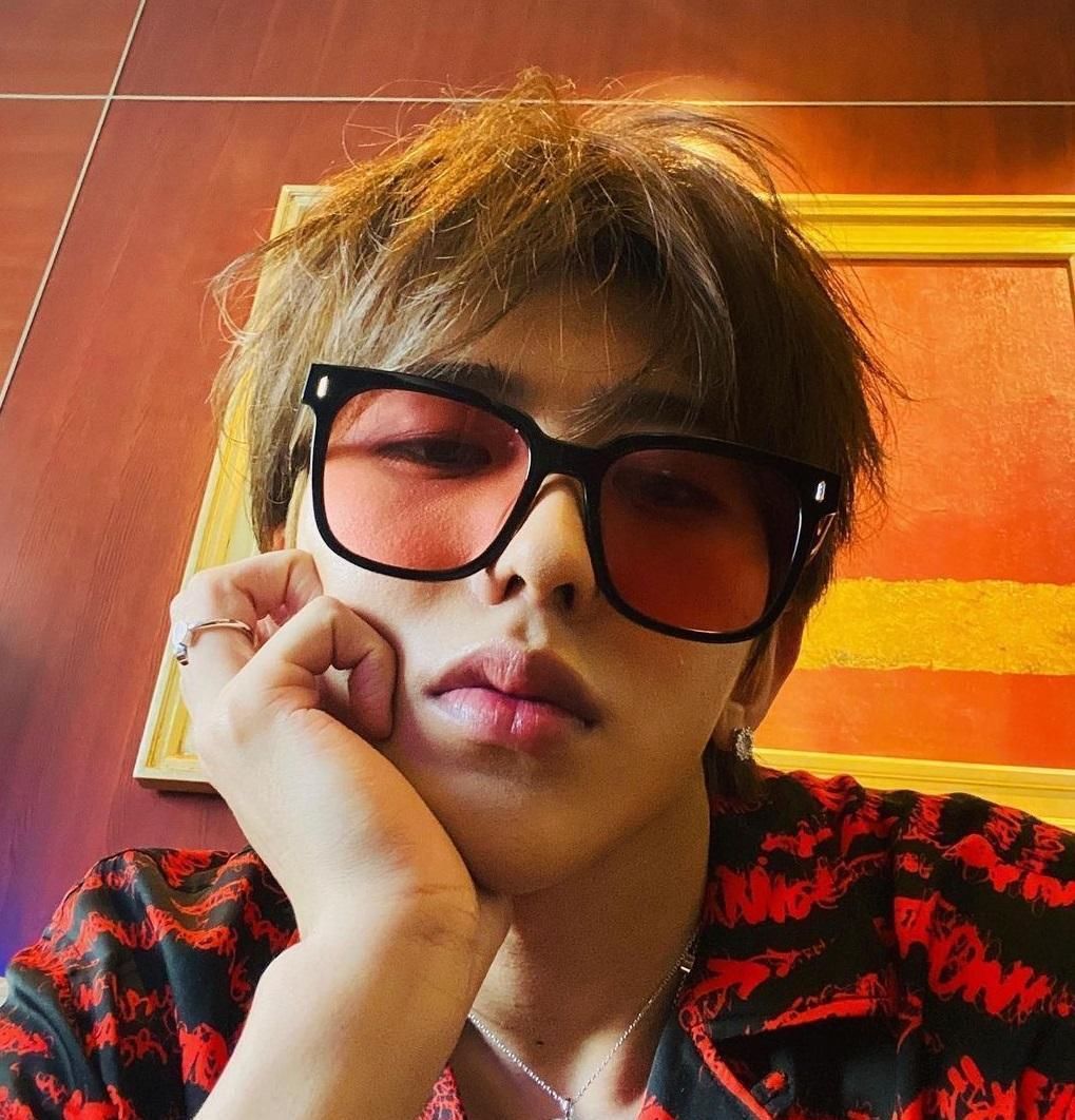  兄弟|乐华七子合体与蔡徐坤同台，朱正廷被调侃，毕雯珺要为兄弟拔牙