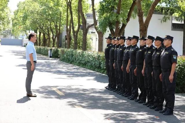 上海|另一个战场上，这群退役军人继续冲锋陷阵铭刻荣耀