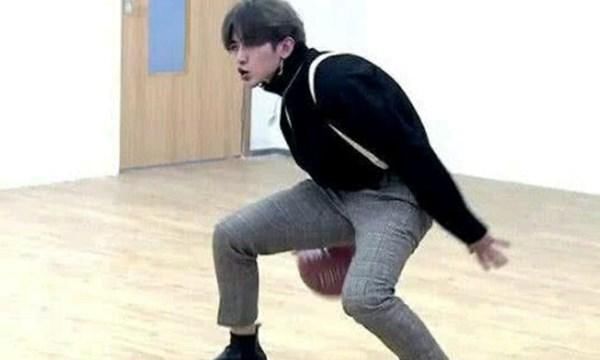  真名|原来“蔡徐坤”不是原名？当他的真名曝光后，网友直呼：幸亏改了