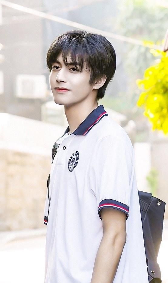 丁禹兮|10位男星穿校服!《以家人之名》宋威龙、罗云熙、丁禹兮都是顶级校园男神