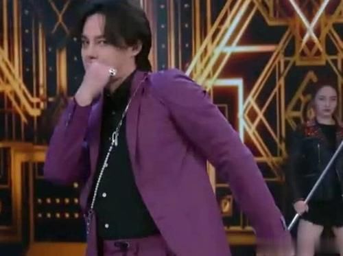  王牌|尹正会的真多，一会说相声一会秀舞技，把这个王牌节目变成个人秀