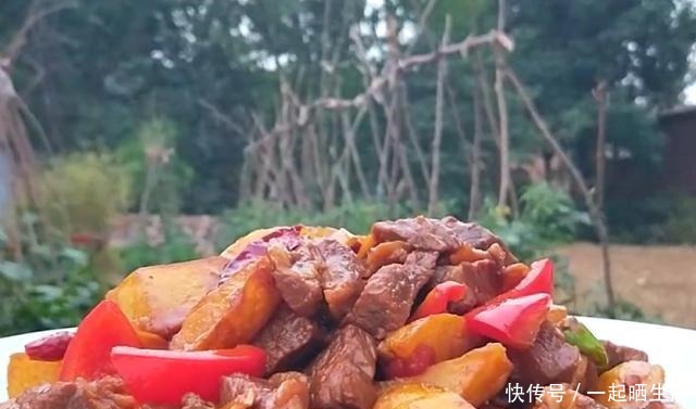 牛肉|土豆烧牛肉，做法简单，口感嫩滑