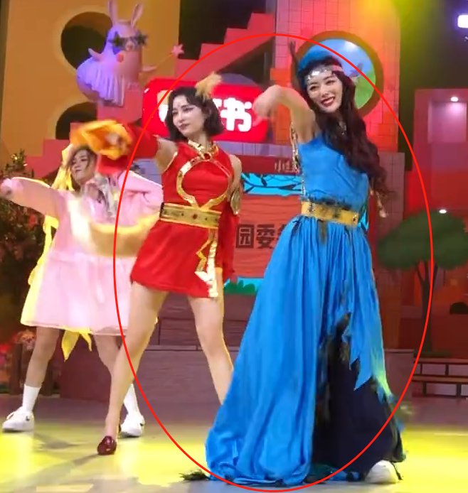  邀请来|THE9全员cos，许佳琪扮狐狸，喻言“蛇女”我没看错吧？