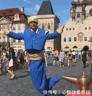 难受|“妹子的护甲快掉了,我看着都难受...”哈哈哈又犯强迫症了!