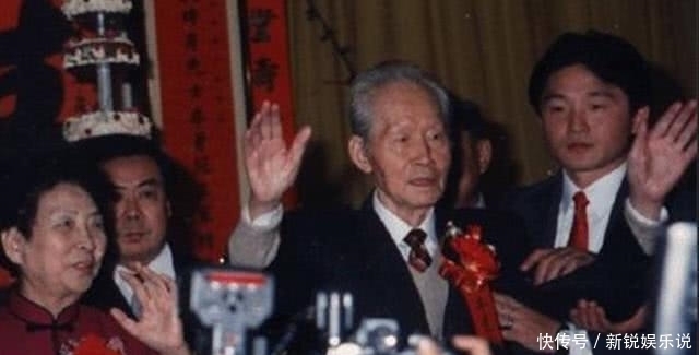 四子|他是抗日上将吗,妻子不能生育主动帮他纳妾,生下四子皆是奇才!