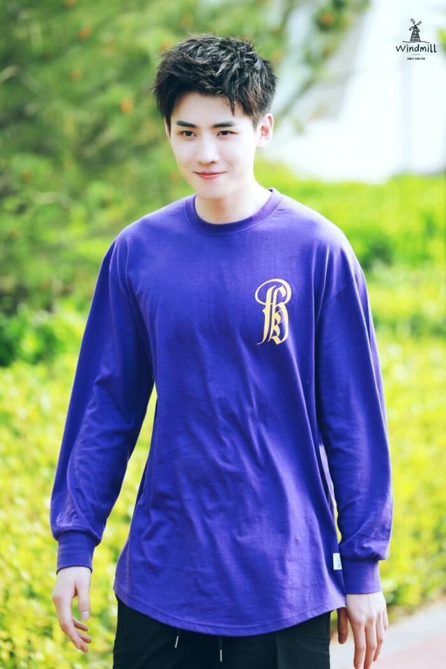 颜值|实力强劲的新兴男团R1SE,高颜值花美男让人眼前一亮