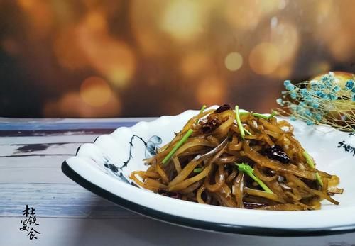  咸菜瓜子|这食材越陈旧越香，曾经家家户户的主菜，吃过的大多年逾古稀