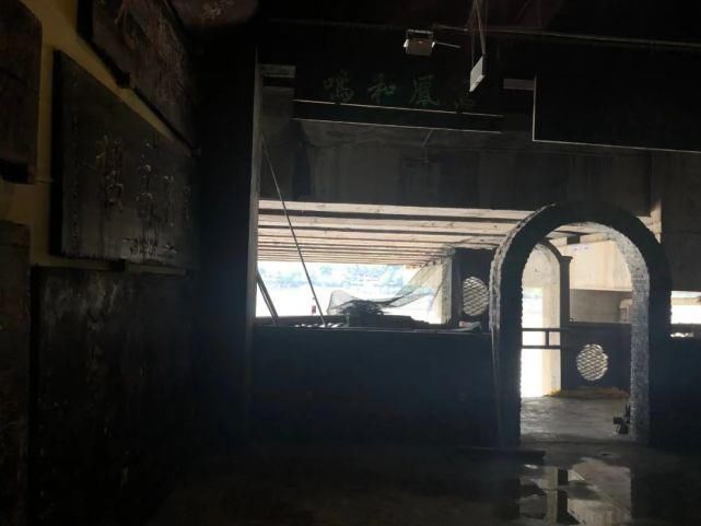 洪水|现场 | 生活在长江边，在洪水过境之后（多图）