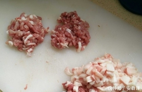 清洗干净|做炸酱面,不能直接炒酱,大厨手把手教你做,味道正宗,香气扑鼻