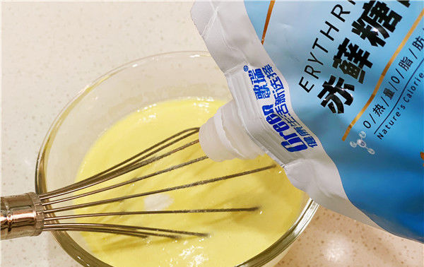 蛋糕|减脂能吃甜品吗? 试试这款低卡爆浆蓝莓酸奶蛋糕吧