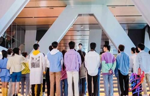  国内|选秀要笔试，易烊千玺做标杆，央视选的偶像团体能成为国内顶尖吗