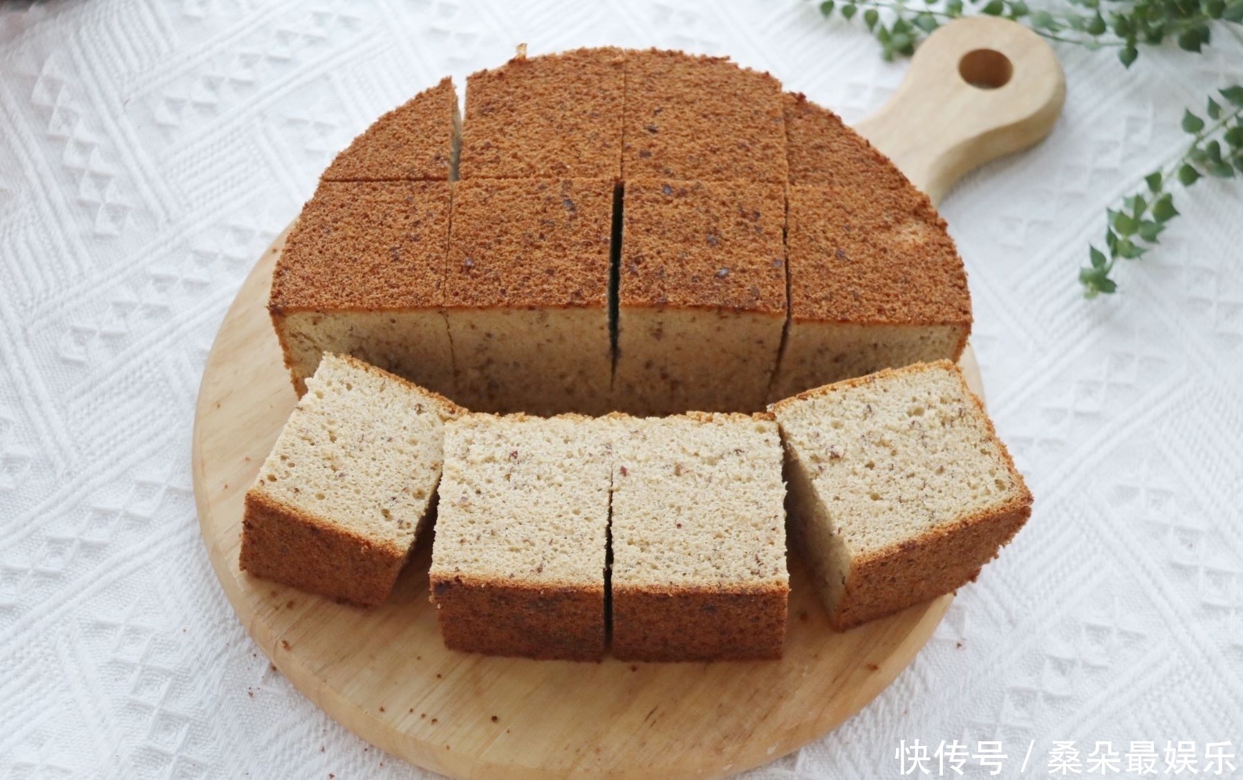  枣香|红枣别只会煮饭了，用来做蛋糕枣香浓郁，口感松软越吃越香