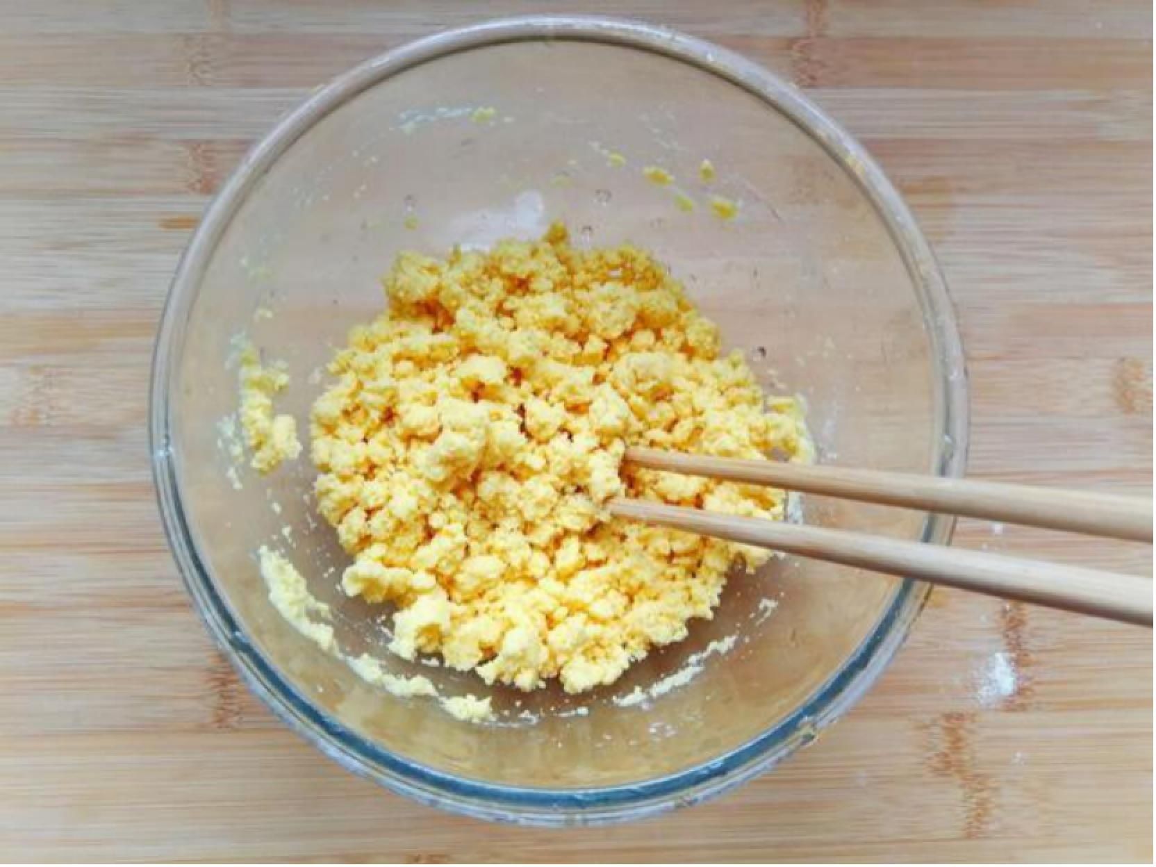 美味|玉米面的一种新做法,酥脆可口,比薯片还要美味