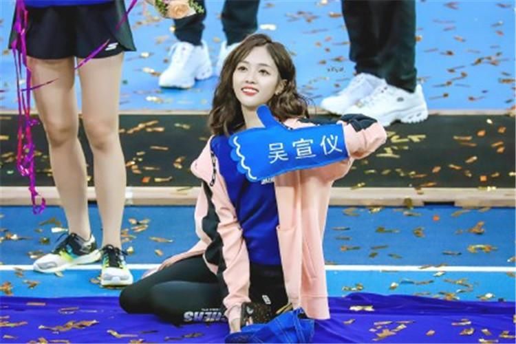  庆变|闪耀暖暖：周年庆变“周年祭”？直播还未开始，活动先被bug出卖