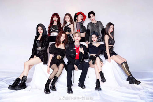 刘雨昕|刘雨昕成团后资源太好,目前已官宣两个综艺,不愧是名副其实的C位