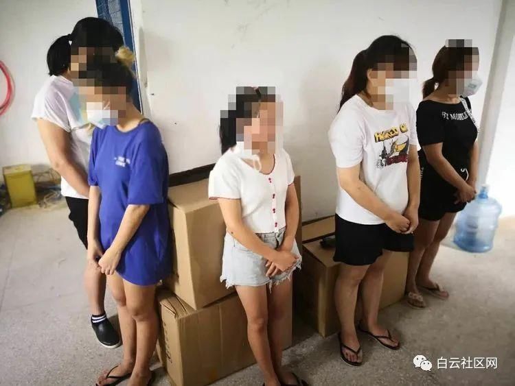 大型|大型假冒知名品牌化妆品包材生产窝点被端！