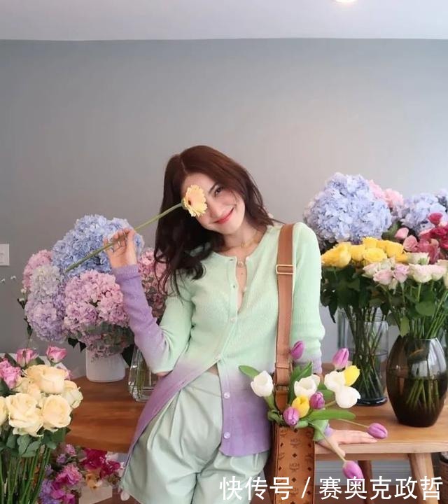 狠狠|狠狠碾压“不要穿亮色”规则的女人们