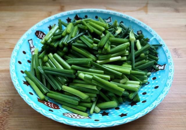  别错过|入伏后，吃这菜正当时，2元一把，清脆爽口，排毒甩脂肪，别错过