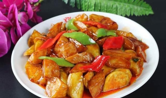  三鲜|为了在夜市有一席之地，我学会的第112道素食美味——东北地三鲜