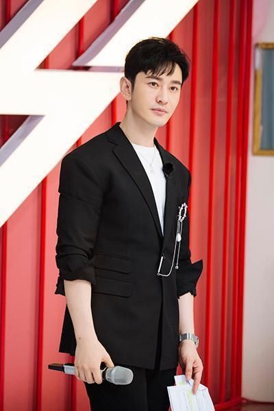  青春|《青春芒果夜》首波官宣强势来袭！黄晓明加盟意料之中