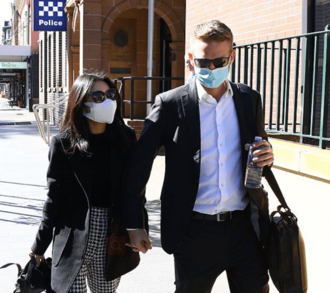 澳洲|澳洲两名女子群内聊新冠起争执 线下“约架”！当街互殴双双送医院