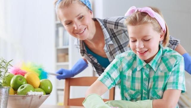 家长|“铲雪式”教育下的孩子,往往是啃老一族巨婴,家长别在做这种事