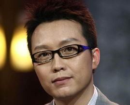  现况|草根逆袭抛弃糟糠女友，娶外国高官之女隐婚9年，李玉刚现况如何