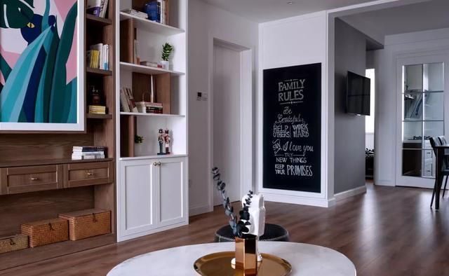  客厅|90后小夫妻花36万元装修的现代风格，130平米三居室太赞了！