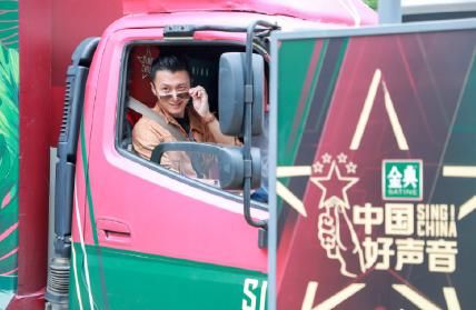  那位|《好声音2020》正式官宣，那位主动上台给学员伴奏的导师，又回来了