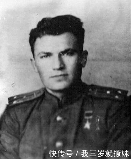 单车|老掉牙坦克也能出王牌:苏军BT-7设伏,单车歼灭22辆德国战车