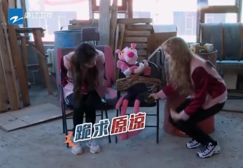  多观众都|宋雨琦用脚踢baby的脸时，有谁注意baby的表情，不装了？