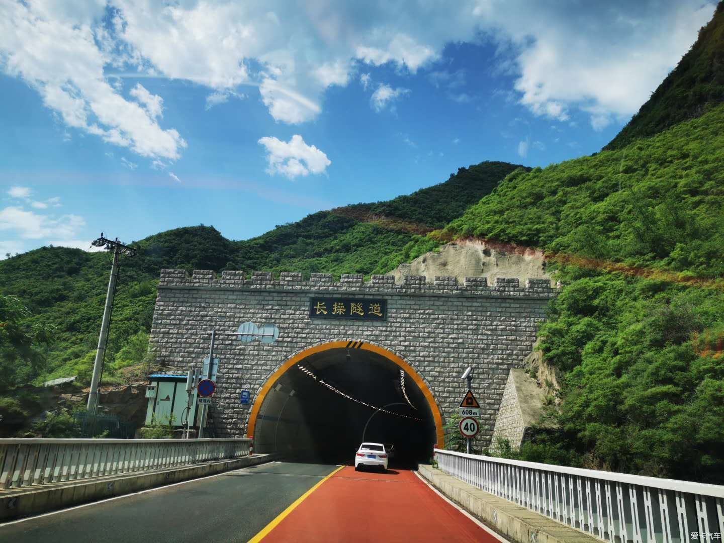  彩虹洞|【鹿卡带你去旅行】刺激的挑战自我