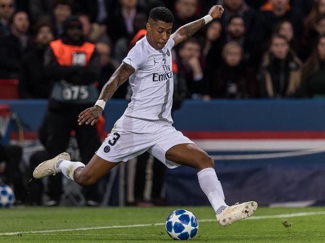 金彭贝|官方：巴黎和后卫金彭贝合同延长一年，续约至2024年