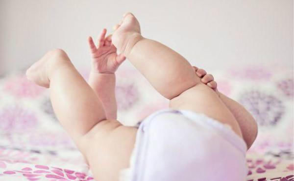  纸尿裤|夏天给宝宝换纸尿裤，有哪些需要注意的误区？妈妈尽快改正过来