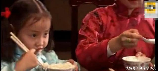 夜宴|《大宅门》豪门夜宴就是不一样!白景琦却说饿三天,吃狗屎都香