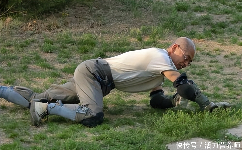70到79岁老人长寿秘诀(老人到了70~79岁，被称为“长寿关键期”，越早调整越能安全度过)