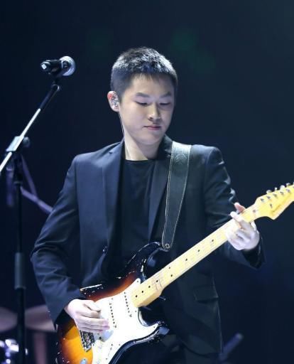  隐藏|他是好声音首位冠军，比赛后就变“失踪人口”，为何隐藏5年再回归?