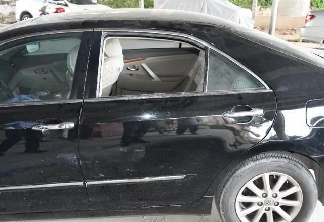  大快人心|大快人心！那个半夜砸车窗盗窃车内财物的小偷抓住了！