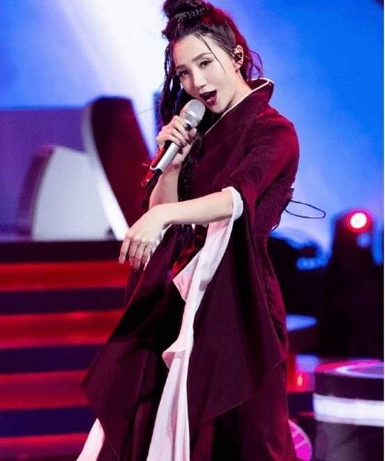  发大水|《浪姐》1组彻底逆袭！两位选手票数发大水，张雨绮进入淘汰名单